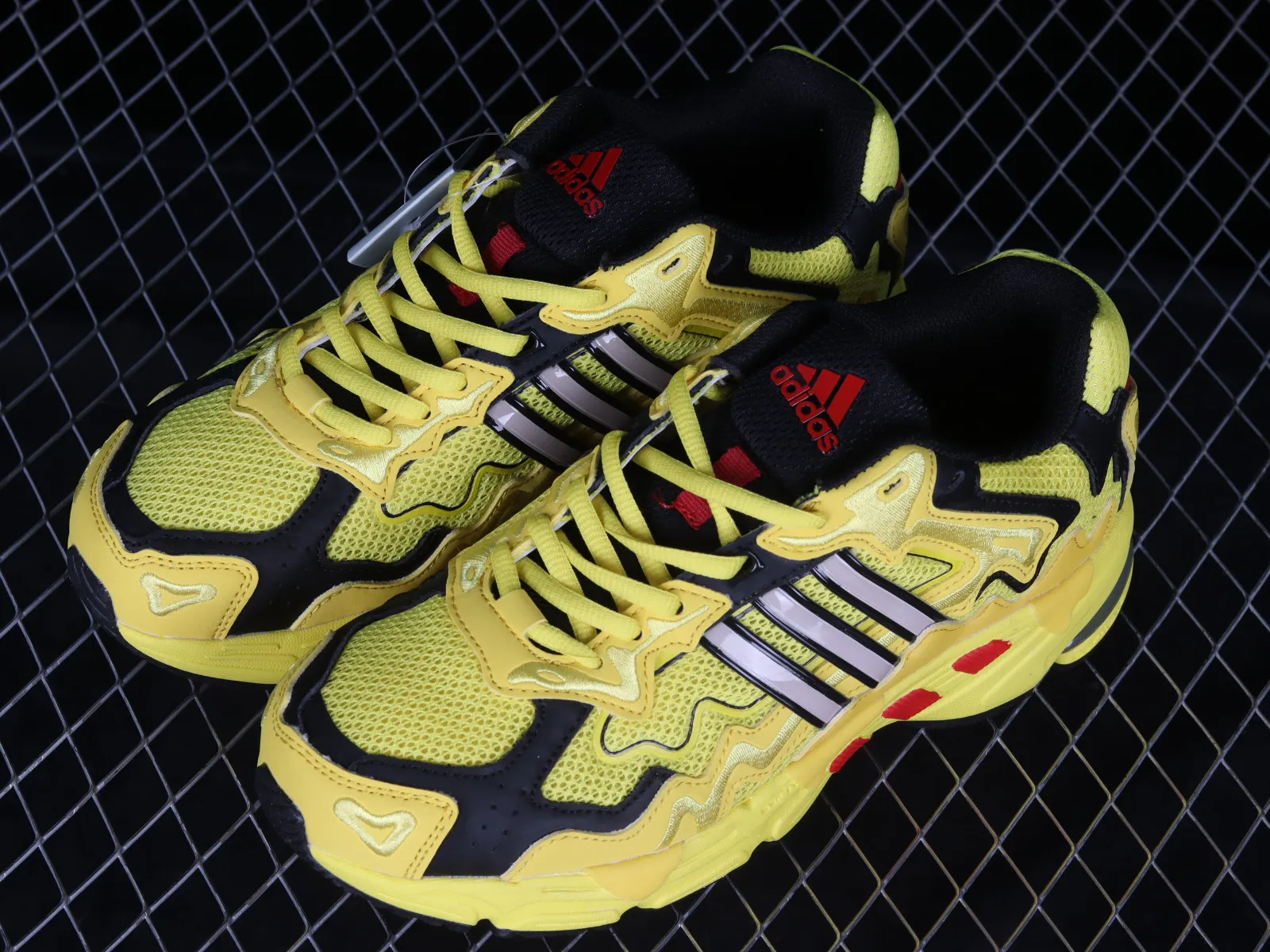 Adidas Response CL Bad Bunny Yellow Core Black GY0101