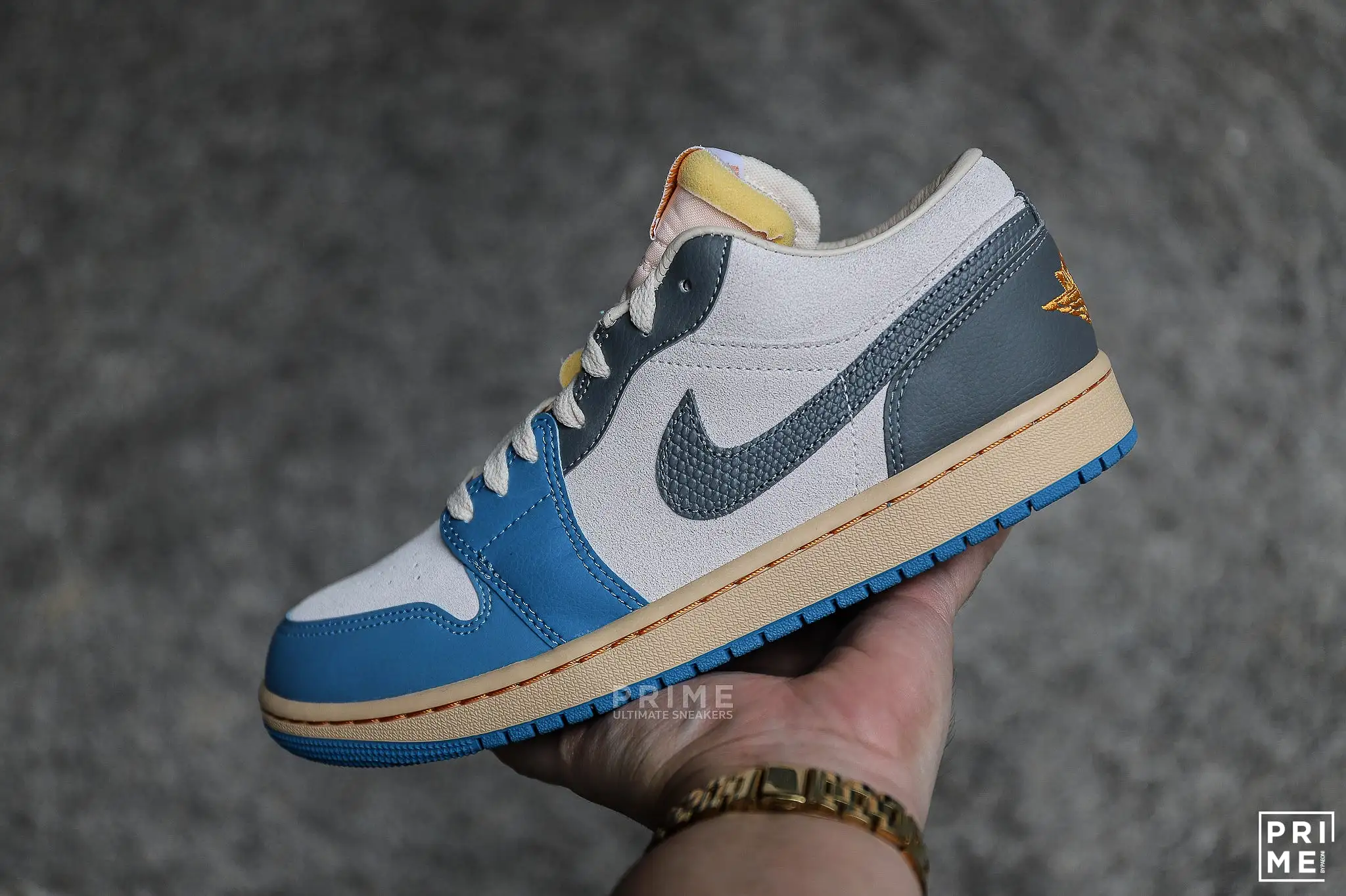 Air Jordan 1 Low  Vintage UNC Grey 