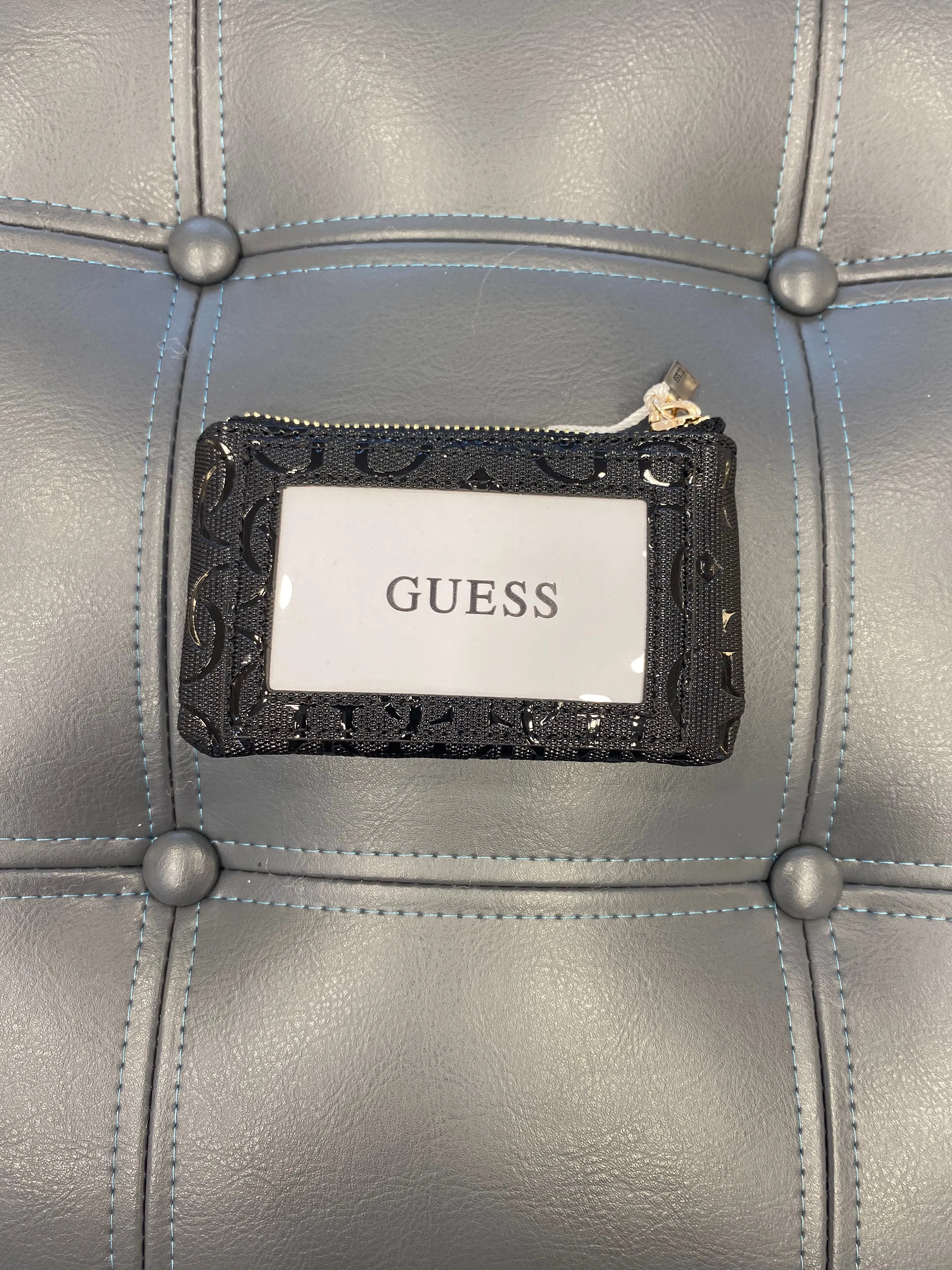 GUESS CADDIE LOGO PATENT MINI WALLET