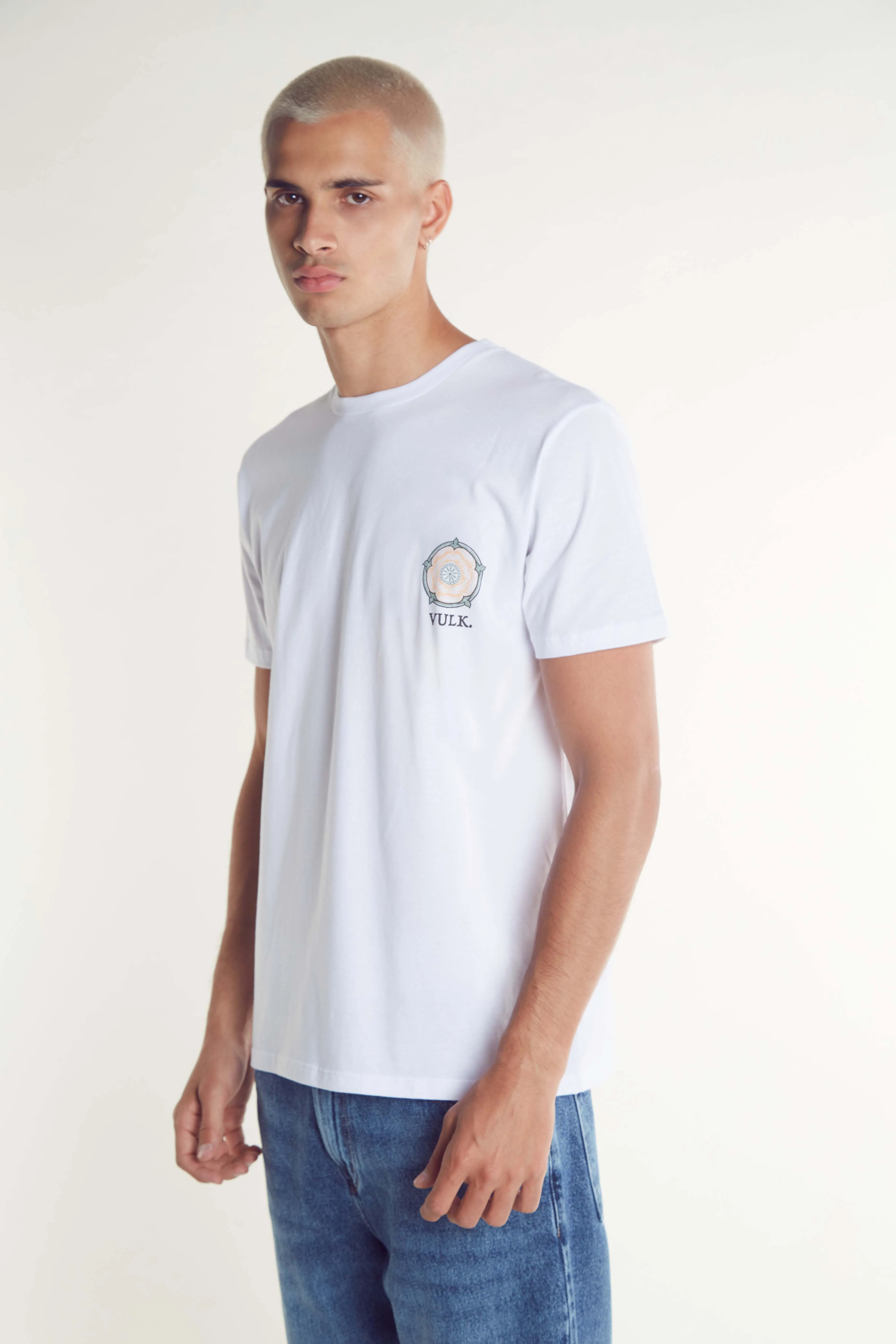 Remera Mc Vulk Compass Tee White