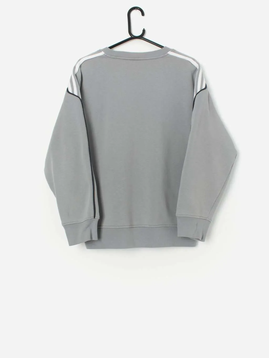 Vintage Y2K Adidas grey sweatshirt – Medium / Large